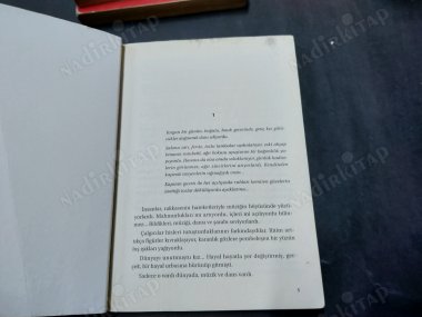 YILDIZLI KARANLIKLAR