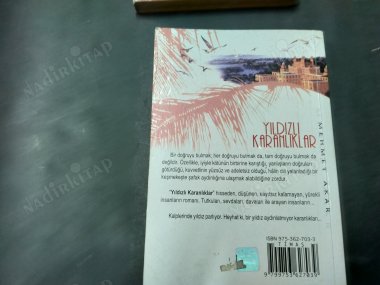 YILDIZLI KARANLIKLAR