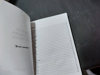 Yapraklar Bazen Sararır BazenYeşerir