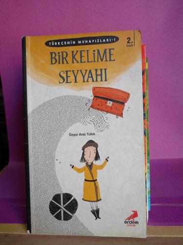 BİR KELİME SEYYAHI / TÜRKÇENİN MUHAFIZLARI 1 (İMZALI İTHAFLI)(2.EL)