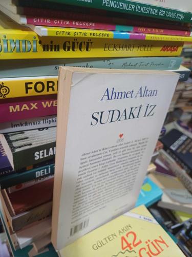 Sudaki İz
