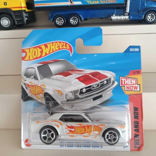 LOT.19 » HOTWHEELS  1967 FORD MUSTANG COUPE