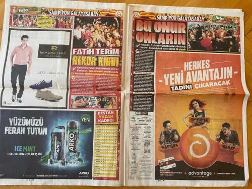 FOTOMAÇ GAZETESİ - 14 MAYIS 2012 - TÜM OLASILIKLARIN BİTTİĞİ YERDE GALATASARAY BAŞLAR - ŞAMPİYON GALATASARAY - BANA AİT OLANI KİMSE BENDEN ALAMAZ - HAKKİ YALÇIN - GS BONUS - ŞAMPİYONLUĞUN CENNET BAHÇESİ - OPEL ASTRA - YUKARIDAKİ FİYATLARDA BİR YANLIŞLIK YOKTUR - KÜLLERİNDEN DOĞDU - BRIDGESTONE - EMRE BELÖZOĞLU - AŞKIN ŞAMPİYONLUĞU - TURKCELL - FATİH TERİM REKOR KIRDI - MILAN BAROS - FERNANDO MUSLERA - EMMANUEL EBOUE - DESTAN YAZAN KADRO - ARKO MEN - ICE MINT - ONURLARIN EN BÜYÜĞÜ - HASAN ŞAŞ - CLAUDIO TAFFAREL - ÜMİT DAVALA - MICHAEL SKIBBE - RICARDO COLLI - ADVANTAGE CARD - ELLER ALKIŞLADI DİLLER ONAYLADI GALATASARAY MÜHRÜ BASTI - TERİM'İN EN İYİ SEZONU 1998-99 - BIOXCIN - 100 MİLYON TL'Yİ KASAYA KOYACAK - EN İYİSİ LUCESCU - MIRCEA LUCESCU - REINHARD SAFTIG - GRAEME SOUNESS - GHEORGHE HAGI - BÜLENT ÜNDER - ERİK GERETS - INANMIŞ ÇOCUKLAR - SELÇUK İNAN, 13 GOLLE YILDIZLAŞTI - FELIPE MELO - JOHAN ELMANDER - MP ANTALYASPOR - NECATİ ATEŞ - FINANSBANK - 40 GÜN, 40 GECE! - SÜPER FİNALE YAKIŞ