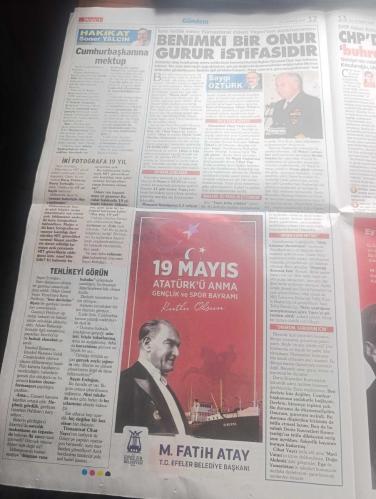 Sözcü Gazetesi - Turkish Newspaper - 19 Mayıs 2020 - 19 Mayıs Atatürk'ü anma Gençlik ve Spor bayramımız kutlu olsun - minnettarız Atam Fotoğrafı - gençler 19 Mayıs'ın 101. Yıldönümünde Atatürk'e söz verdi  vatanımızı korumak boynumuzun borcu - İlker Başbuğ ile röportaj Uğur Dündar - İlker Başbuğ Atatürk'ün gerçekleştirdiği mucizedir - Cumhuriyet kızlarının mutluluğu yazan Emin Çölaşan - 19 Mayıs yazan Yılmaz Özdil - bu gece Kadir gecesi dualarımız uluöndere Mustafa Kemal Atatürk ve silah arkadaşları ile tüm şehitlerimiz için olsun - ulu önder Atatürk 19 Mayıs 1938'de Ankara stadyumundaki bayram törenine katıldı Fotoğrafı - 23 temmuz 7 ağustos 1919 tarihleri arasında Erzurum'da düzenlenen kongrede kurtuluş mücadelesinde izlenecek yol haritası belirlendi Fotoğraf - Mustafa Kemal Atatürk bandırma vapurundan inişinde Samsun'da böyle karşılandı Fotoğrafı - 19 Mayıs'ta 19 Saat 19 dakikalık koşu -  - 19 Mayıs 1919