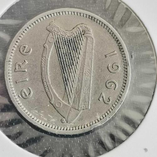 İRLANDA  1962  3 PENCE   KAPAMASINDA
