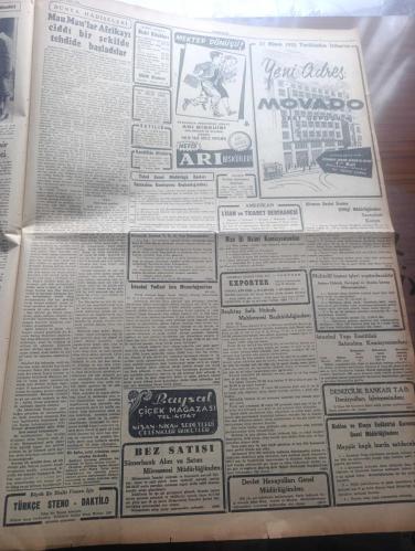 Cumhuriyet Gazetesi - Turkish Newspaper - 23 Nisan 1953 - O günün çocuğu yazan Nadir Nadi Başmakale - 23 Nisan Bayramı - Atatürk'ün fotoğrafı ve ellerinde çiçekler bir çocuk resmi - İstanbul'da saat 9.30'da Sultanahmet meydanında toplanacak öğrenciler ve yavrukurtlar şehir bandosu ile birlikte Beyazıt meydanı'na gidecekler - 23 Nisan sebebiyle Galatasaray lisesinde yavrukurtlar toplanacaklar - Kızılay çocuk Bayramı dolayısıyla Eminönü çevresinde yoksul çocukları giydirecek - Vezneciler ilkokulunda 23 Nisan töreni - Kore mütareke görüşmelerinden ümit yok  - Ankara'da kadınlar Birliği Kongresi  - Piç Kurusu yazan Azmiye Hami Güven Yazı Dizisi - sabır ile koruk yazan Bedri Rahmi Eyüboğlu - kız izci teşkilatı inceleniyor - Amerikalılar İzmir fuarına iştirak etmeyecekler - Cennet Yolu yazan Steinbeck Yazı Dizisi - Yugoslav takımı Bugün Galatasaray ile karşılaşıyor  - Brezilya takımı America Fenerbahçe ile maç yapacak - korkusuz Kaptan filmi Beyoğlu elhamra sinemasında - 23 Nisan 1920