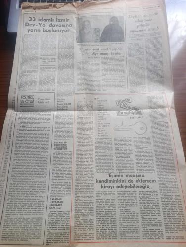 Cumhuriyet Gazetesi - Turkish Newspaper - 30 Ağustos 1981 - 30 Ağustos Zafer bayramı'nı kutluyoruz - devlet başkanı ve Genelkurmay Başkanı Orgeneral Kenan Evren Ordu her zaman ulusuna yardım edip kışlaya dönmüştür - Atatürk'ün 100. Doğum yıldönümü ve Zafer haftası nedeniyle Deniz ve Harp Okulu öğrencileri alaylarının önceki gece İstanbul İnönü stadyumunda yaptıkları gösteriler büyük ilgi çekti Fotoğrafı - Zafer haftası törenleri nedeniyle İstanbul'da bugün bazı yollar trafiğe kapanacak  - 30 Ağustos Zafer Bayramı büyük Önder Atatürk'ün doğumunun 100. Yıldönümü dolayısıyla bütün yurtta Türkiye'nin dış temsilciliklerinde ve Kıbrıs Türk Federe Devleti'nde geniş kapsamlı törenlerle kutlanacak - Kenan Evren ve beraberindekiler 9.45'te Genelkurmayda kutlamaları kabul edecekler - Ankara şehir hipodromu'ndaki tören ise 11'de başlayacak - 30 Ağustos Zafer haftası nedeniyle TBMM 100 yıl Ulus Güven parkı ve Lozan alanındaki anıtlara çelenk konulacak - Uğur Mumcu köşe yazısı - 30 Ağustos 1922