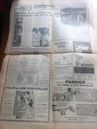 Cumhuriyet Gazetesi - Turkish Newspaper - 30 Ağustos 1964 - 30 Ağustos ordular ilk hedefiniz akdeniz'dir ileri Atatürk resmi - Büyük Zaferin 42 nci yıldönümünü kutluyoruz - 30 Ağustos dolayısıyla bütün yurtta büyük çapta askeri törenler yapılıyor - şimdiye kadar hiçbir yerde yayınlanmamış olan bu tarihi fotoğrafta General Trikopis taksir edildikten sonra Afyon istasyonunda görülüyor - Onbinlerce genç ve istanbullu'nun meydana getirdiği topluluk Galata köprüsü'nden geçerken Fotoğrafı - Gençlik Amerika'yı tekrar Tel'in etti - 30 Ağustos Zafer Bayramı'nın 42 İnci yıldönümü münasebeti ile Milli savunma Bakanı İlhami Sancar Genelkurmay Başkanı Orgeneral Cevdet sunay'a mesaj göndermiştir - 42 yıl sonra yazan Ecvet Güresin - büyük taarruz anıları anlatan Kazım Özalp - 30 Ağustosun düşündürdükleri yazan General Kenan Esengin - Türkiye İş Bankası 40 yaşında - 40 yıl önce 30 Ağustos 1925 tarihli Cumhuriyetten - Gazi Mustafa Kemal altın deftere ihtisaslarını kaydediyor fotoğraf - 30 Ağustos 1922