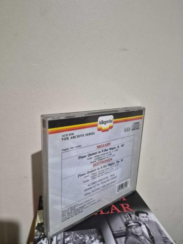 Mozart Piano Quintet in E-flat Major K. 452 - Beethoven Piano Quintet in E-flat Major Op. 16 / CD