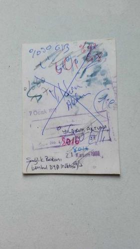 TÜRKİYE CUMHURİYETİ ESKİ SAĞLIK BAKANI YILDIRIM AKTUNA'NIN ORİJİNAL AJANS-BASIN FOTOĞRAFI - 12 x 9 cm EBADINDA - YILDIRIM AKTUNA, KONUŞMA HALİNDEYKEN ÇEKİLMİŞ BİR KARE. KASIM 1991