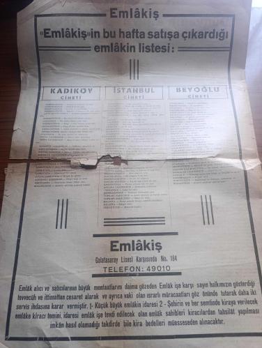 Halk Gazetesi - Turkish Newspaper - 10 İkinciteşrin (Kasım) 1940 - Atatürk'ün İkinci Ölüm Yılı 10 Kasım 1938 10 Kasım 1940 fotoğraf - büyük Türk milletine yazan Reisicumhur İsmet İnönü - Aşık Ömer'in Atatürk'e ağıtı - Atatürk'ü hazin bir törenle anıyoruz - Türk milleti bugün büyük kaybının 2. yıldönümünü hazin bir ihtifalle açacaktır - bugün saat 9.05'te bütün halkevlerinde ve halk odalarında Halkevi  ve halk odası olmayan yerlerde parti merkezlerinde de bir ihtifal toplantısı yapılacaktır - Atatürk köşesi - mekteplerde ve halkevlerindeki toplantılarda Milli Şef İsmet İnönü'nün Atatürk hakkındaki beyannamesi okunarak toplantıya son verilecektir - dünyanın dili Atatürk'ü konuşuyor - İngiliz görüşü Kemal Atatürk'ün yeni Türkiye'nin kurucusu ve yapıcısı olan o meşhur Mustafa Kemal Paşa'nın şahsında büyük asker büyük devlet adamı ve büyük şef ölmüştür - Fransız görüşü ölüm mağlubiyeti nedir bilmeyen bu adamı Atatürk'ün mağlup etmiştir fakat onun muazzam eseri bakidir - 10 Kasım 1938