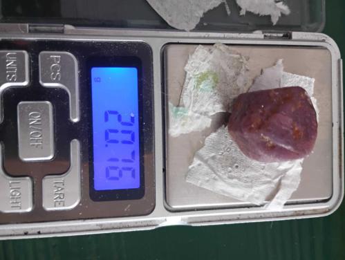 Yakut Altıgen Üçgen Kabartmalı Orjinal