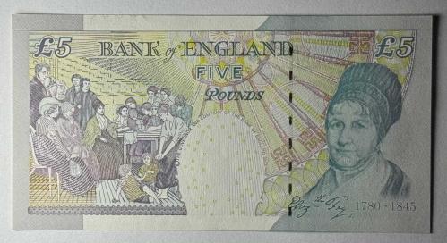 2002 İngiltere Elizabeth 5 Pounds Çil Kondisyonda Yabancı Kağıt Para