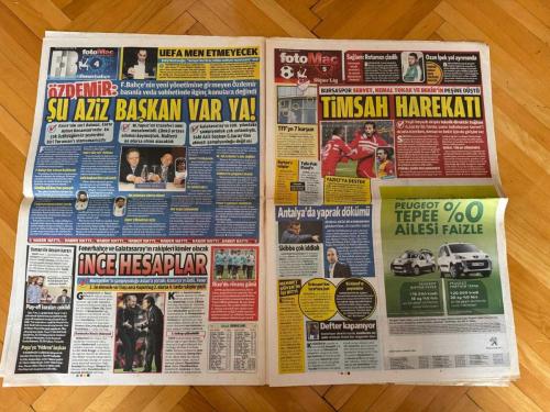 FOTOMAÇ GAZETESİ - 22 MAYIS 2012 - BARIŞ ERTÜL'DEN PARA REKORU - BRİCCİ BANKOLARI VERDİ - BASKETBOLDAKİ SÜPER DERBİYİ ORHUN GENCER ANALİZ ETTİ -  ABDULLAH AVCI - TÜRKİYE-GÜRCİSTAN - URUGUAYLI GOLCÜNÜN MENAJERİ BOLOTNICOFF İSTANBUL'A GELDİ - FENER'DE FORLAN BOMBASI - AYKUT KOCAMAN - DIEGO FORLAN - DANIEL BOLOTNICOFF - TERİM'İN GÖZÜ BATALLA'DA - FATİH TERİM - PABLO BATALLA - KÖPRÜLER SARI-KIRMIZI - KOCAMAN AÇIK KAPI BIRAKTI - GÜNEŞ'E TAM YETKİ - SADRİ ŞENER - ŞENOL GÜNEŞ - NEVZAT ŞAKAR - BENİM DE OYUM AZİZ YILDIRIM'A - AZİZ YILDIRIM - HINCAL ULUÇ - HAVUTÇU TOPA TUTTU - TAYFUR HAVUTÇU - LİG 10 AĞUSTOS'TA BAŞLIOR - PFDK'NIN F.BAHÇE'Yİ AKLAYAN KARARLARININ GEREKÇELERİ ORTAYA ÇIKMAYA BAŞLADI: SUÇLU ESCUDO - CENK TOSUN İÇİN YENİ HAMLE - MOUSSA SOW - 48 KİŞİYE SEYİR YASAĞI - HAKKI YALÇIN - ALİ KOÇ - EMRE, GELECEĞİYLE İLGİLİ SPEKÜLASYONLARA TV'DEN AÇIKLIK GETİRDİ -  EMRE BELÖZOĞLU - AYKUT DEMİR - MUSA NİZAM - SERDAR AZİZ - ÇAĞLAR BİRİNCİ - MEHMET BATDAL - AMİL DİLAVER - SERCAN YILDIRIM
