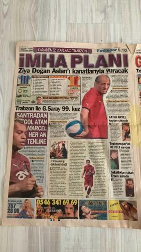 FOTOSPOR SPOR GAZETESİ - TURKISH NEWSPAPER - DOĞUM GÜNÜ HEDİYESİ  - EKSİKSİZ TAM TAKIM GAZETE -23 EYLÜL 2006 CUMARTESİ  RİDVAN DİLMEN – AZİZ YILDIRIM – ZICO – ALEX DE SOUZA – LUGANO – ÖNDER TURACI – DELGADO – RİCARDİNHO – EMRE BELÖZOĞLU – ERİK GERETS – ARDA TURAN – FERHAT – SABRİ – ADNAN POLAT – HAKAN ŞÜKÜR – MONDRAGON – CARRUSCA – GÖKHAN ZAN – YATTARA – HÜSEYİN – SZYMOWIAK – STEPANOV – MUSAMPA – ERSEN MARTİN – GÖKDENİZ KARADENİZ – MARCELINHO – ZİYA DOĞAN – FATİH AKYEL – SELÇUK DERELİ  FENERBAHÇE: KONYA’DA 1-0 MAĞLUP OLDU – RÜŞTÜ REÇBER’İN ÇABASI YETMEDİ – LUGANO KIRMIZI KART CEZALISI – ÖNDER TURACI İLK 11’DE – ZICO’NUN KADERİ TARTIŞILIYOR – ALEX’İN GELECEĞİ BELİRSİZ – FENERBAHÇE AVRUPA’DA RANDERS MAÇINA HAZIRLANIYOR  BEŞİKTAŞ: ANKARAGÜCÜ MAÇI ÖNCESİ DELGADO VE RİCARDİNHO BİRLİKTE OYNAYACAK – DELGADO GİZLİ FORVET OLACAK – BEŞİKTAŞ AVRUPA’DA CSKA SOFYA MAÇINA HAZIRLANIYOR  GALATASARAY: TRABZONSPOR DEPLASMANINDA ZORLU MAÇ – ERİK GERETS TEK FORVET Mİ ÇİFT FORVET Mİ KARAR VEREMEDİ – NECATİ