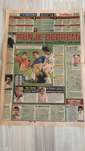 FOTOSPOR SPOR GAZETESİ - TURKISH NEWSPAPER - DOĞUM GÜNÜ HEDİYESİ  - EKSİKSİZ TAM TAKIM GAZETE -2 EKİM 2006 PAZARTESİ  AZİZ YILDIRIM – ZICO – ALEX DE SOUZA – MATEJA KEZMAN – RÜŞTÜ REÇBER – SERKAN BALCI – ÖNDER TURACI – EDU – DEIVID DE SOUZA – TUNCAY ŞANLI – APPİAH – TÜMER METİN – HAKAN ŞÜKÜR – ARDA TURAN – SABRİ SARIOĞLU – AYHAN AKMAN – JUNICHI INAMOTO – ÜMİT KARAN – RİGOBERT SONG – STJEPAN TOMAS – FERHAT ÖZTORUN – MONDRAGON – CARRUSCA – GÖKHAN ZAN – ERSEN MARTİN – GÖKDENİZ KARADENİZ – MARCELINHO – FATİH AKYEL – ZİYA DOĞAN – RİCARDİNHO – DELGADO – NOBRE – BOBO – KLEBERSON – VEDRAN RUNJE – JEAN TIGANA – LAZAROV – SERKAN YOZGATLI – MURAT AKSU – OSMAN GÜNEŞ – ERGUN GÜRSOY – FAHRİ – İBRAHİM ÜZÜLMEZ – SİNAN ENGİN – SAMET AYBABA – SİNAN VARDAR  FENERBAHÇE: BURSA MAÇINDA 37 YIL SONRA YENİLGİ – SİNAN KALOĞLU’NUN GOLÜYLE 0-1 – TARAFTARLAR ZICO’NUN FUTBOLUNA TEPKİ GÖSTERDİ – SERKAN VE YOZGATLI İLE İPLER KOPTU, GALATASARAY İLE ANLAŞTILAR – AZİZ YILDIRIM SOYUNMA ODASINA GİRDİ – FENERBAHÇE’DE ACİL O