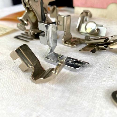 1950 İngiltere Singer Dikiş Makine Aksesuar Seti