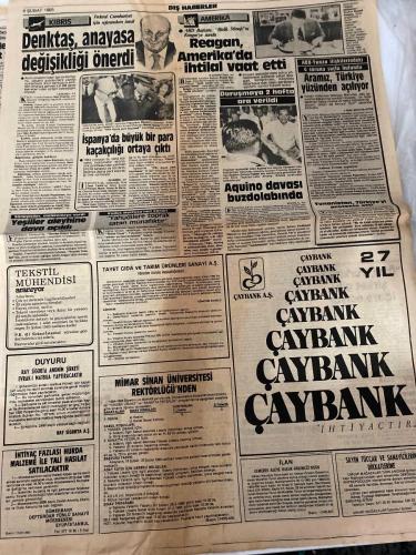 HÜRRİYET GAZETESİ - DOĞUM GÜNÜ HEDİYESİ (TURKISH NEWSPAPPER) - 8 ŞUBAT 1985 - SADECE DÖRT SAYFADIR -Turgut Özal-Semra Özal-Aydın Doğan-Chernenko-Gorbaçov-Ronald Reagan-Rauf Denktaş-Francois Pianzola-Marcos Aquino-Metin Toker-Teoman Erel-Brahim-Turgut Sunalp-Cahit Aral-Mustafa Taşar-Mustafa Erez-Yıldırım Akbulut-Ahmet Necdet Sezer-İşçi Zirvesi’nde kozlar pazartesi paylaşılacak-Chernenko muammması-Özal’ların gezisi böyle geçti-Avrupa’nın şaşkınlığı Türkiye’nin toplumsuzistleri-Meclis’e önerge verildi-Fransa’da idamın kalkması istendi-24 çocukla Viyana’ya uçtular-Jogging kansere yol açıyor-Hayali ihracat var, ispatı zor-Pahalılık şoku-KDV’ler nihayet devlet kasasında-Vatandaş tepkili-Ortadireğin beli kırıldı-Şirket kurtarma, Ekonomik Kurul’da-Tüccar, doktor, avukat vergi vermiyor-Denktaş, anayasa değişikliği önerdi-Reagan, Amerika’da ihtilal vaat etti-İspanya’da büyük bir para kaçakçılığı ortaya çıktı-Aquino davası buzdolabında-Aramız, Türkiye yüzünden açılıyor-Yeşiller aleyhine dava açıl
