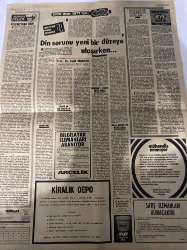 MİLLİYET GAZETESİ - DOĞUM GÜNÜ HEDİYESİ (TURKISH NEWSPAPPER) - 6 OCAK 1977 - SADECE İKİ SAYFADIR -Bülent Ecevit-Necmettin Erbakan-Erdem-Burhan Felek-Şerif Mardin-Sami Kohen-Mehmet Yasa-Ali Naci Karacan-Jivkov-Ayetin Yıldız-Ecevit Sofyada temaslara başladı-Yasa dışı eyleme katılan öğrencinin kredisi kesilecek-FEN FAKÜLTESİ İLE ATATÜRK EĞİTİM ENSTİTÜSÜ KAPATILDI-Erbakan AETnin verdiği tavizler tamamen aşınmıştır-Erdem Temel eğitim yasası CHPyi çıldırtıyor-Liselerarası müzik ve halk oyunları yarışması-MART AYINDA BAŞLIYOR-Hava kirliliğini önlemek için Kızılay ve Sıhhiyedeki yapılara süzgeç takılacak-Direniş bitti çöpler toplanmaya başlandı-Meriç nehrine uçan tanktaki asteğmenle 6 er boğuldu-TRAFİK DRAMI-10NKO TOPLAM 13 ÖLÜ 14 YARALI-OCAK AYI TOPLAMI 52 ÖLÜ 54 YARALI-Ercişte 4 çocuğun çadırda donarak ölmediği açıklandı-TELEVİZYONA DAİR-1976dan 1977ye-Türkiyenin sosyal görünüşü-Din sorunu yeni bir düzeye ulaşırken-SUAREZ VE SOARESİN SORUNU-DÜNYAYA BAKIŞ-BİLGİSAYAR ELEMANLARI ARANIYOR-KİRALI