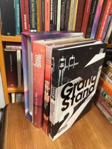 Grand Stand: 2-3 / Design For Trade Fair Stands And Exhibitions [Hardcover]