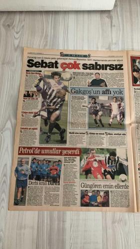 FOTOMAÇ SPOR GAZETESİ - TURKISH NEWSPAPER - DOĞUM GÜNÜ HEDİYESİ  - EKSİKSİZ TAM TAKIM GAZETE -4 NİSAN 2002 PERŞEMBE  ÖZHAN CANAYDIN - ARİF - HASAN ŞAŞ - CİHAN - LAZAROV - K. DOBRA - SERDAR - İBRAHİM - MEHMET SANSAL - ATİLLA TOSUNOĞLU - HAYRETTİN AKTAN - YAŞAR İÇLİ - TUNCAY ŞEYTANOĞLU - ALİ CAN - YUNUS ŞÜKRÜ - SELÇUK - YAKUP ŞAHİNTÜRK - KAMARAN YAVUZ - EMRAH ERDOĞAN - BİLGİLİ  TARAFTAR & FOTOMAÇ - SEBAT ÇOK SABIRSIZ - MERSİN LİDERE BİLENİYOR - GAKGOŞ’UN AFFI YOK - YAŞAR İÇLİ İSTİFA ETTİ - G.DOĞAN DESTEK İSTİYOR - ÇERKEZKÖY GOL YAĞDIRDI - MEZİTLİ STRES KURBANI - PETROL’DE UMUTLAR YEŞERDİ - DERBİ KRALI DARICA - TRABZON’A SELAM LİDERLİĞE DEVAM - KANARYA’YA 3 KARTAL’A 5 PUAN FARK - TARİHİ KÖRFEZ YAZDI - HAKEM UZATTI CİHAN YAZDI - İBRAHİM KIZARDI KARTAL BİTTİ  SEBATSPOR - SİİRT JETPA - MERSİN İDMANYURDU - BİNGÖLSPOR - ADANASPOR - ALİBEYKÖYSPOR - BAKIRKÖYSPOR - GÜMÜŞHANE DOĞANSPOR - ERZİNCANSPOR - AYDINSPOR - ÇERKEZKÖYSPOR - HASKÖYSPOR - HENDEKSPOR - SUNDUVESPOR - ÇEKMEKÖYSPOR - TEK SANTRALSP