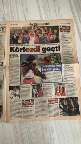 FOTOMAÇ SPOR GAZETESİ - TURKISH NEWSPAPER - DOĞUM GÜNÜ HEDİYESİ  - EKSİKSİZ TAM TAKIM GAZETE -4 NİSAN 2002 PERŞEMBE  ÖZHAN CANAYDIN - ARİF - HASAN ŞAŞ - CİHAN - LAZAROV - K. DOBRA - SERDAR - İBRAHİM - MEHMET SANSAL - ATİLLA TOSUNOĞLU - HAYRETTİN AKTAN - YAŞAR İÇLİ - TUNCAY ŞEYTANOĞLU - ALİ CAN - YUNUS ŞÜKRÜ - SELÇUK - YAKUP ŞAHİNTÜRK - KAMARAN YAVUZ - EMRAH ERDOĞAN - BİLGİLİ  TARAFTAR & FOTOMAÇ - SEBAT ÇOK SABIRSIZ - MERSİN LİDERE BİLENİYOR - GAKGOŞ’UN AFFI YOK - YAŞAR İÇLİ İSTİFA ETTİ - G.DOĞAN DESTEK İSTİYOR - ÇERKEZKÖY GOL YAĞDIRDI - MEZİTLİ STRES KURBANI - PETROL’DE UMUTLAR YEŞERDİ - DERBİ KRALI DARICA - TRABZON’A SELAM LİDERLİĞE DEVAM - KANARYA’YA 3 KARTAL’A 5 PUAN FARK - TARİHİ KÖRFEZ YAZDI - HAKEM UZATTI CİHAN YAZDI - İBRAHİM KIZARDI KARTAL BİTTİ  SEBATSPOR - SİİRT JETPA - MERSİN İDMANYURDU - BİNGÖLSPOR - ADANASPOR - ALİBEYKÖYSPOR - BAKIRKÖYSPOR - GÜMÜŞHANE DOĞANSPOR - ERZİNCANSPOR - AYDINSPOR - ÇERKEZKÖYSPOR - HASKÖYSPOR - HENDEKSPOR - SUNDUVESPOR - ÇEKMEKÖYSPOR - TEK SANTRALSP