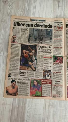 FOTOMAÇ SPOR GAZETESİ - TURKISH NEWSPAPER - DOĞUM GÜNÜ HEDİYESİ  - EKSİKSİZ TAM TAKIM GAZETE -4 NİSAN 2002 PERŞEMBE  ÖZHAN CANAYDIN - ARİF - HASAN ŞAŞ - CİHAN - LAZAROV - K. DOBRA - SERDAR - İBRAHİM - MEHMET SANSAL - ATİLLA TOSUNOĞLU - HAYRETTİN AKTAN - YAŞAR İÇLİ - TUNCAY ŞEYTANOĞLU - ALİ CAN - YUNUS ŞÜKRÜ - SELÇUK - YAKUP ŞAHİNTÜRK - KAMARAN YAVUZ - EMRAH ERDOĞAN - BİLGİLİ  TARAFTAR & FOTOMAÇ - SEBAT ÇOK SABIRSIZ - MERSİN LİDERE BİLENİYOR - GAKGOŞ’UN AFFI YOK - YAŞAR İÇLİ İSTİFA ETTİ - G.DOĞAN DESTEK İSTİYOR - ÇERKEZKÖY GOL YAĞDIRDI - MEZİTLİ STRES KURBANI - PETROL’DE UMUTLAR YEŞERDİ - DERBİ KRALI DARICA - TRABZON’A SELAM LİDERLİĞE DEVAM - KANARYA’YA 3 KARTAL’A 5 PUAN FARK - TARİHİ KÖRFEZ YAZDI - HAKEM UZATTI CİHAN YAZDI - İBRAHİM KIZARDI KARTAL BİTTİ  SEBATSPOR - SİİRT JETPA - MERSİN İDMANYURDU - BİNGÖLSPOR - ADANASPOR - ALİBEYKÖYSPOR - BAKIRKÖYSPOR - GÜMÜŞHANE DOĞANSPOR - ERZİNCANSPOR - AYDINSPOR - ÇERKEZKÖYSPOR - HASKÖYSPOR - HENDEKSPOR - SUNDUVESPOR - ÇEKMEKÖYSPOR - TEK SANTRALSP