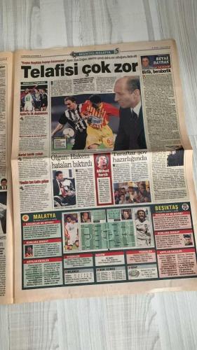 FOTOMAÇ SPOR GAZETESİ - TURKISH NEWSPAPER - DOĞUM GÜNÜ HEDİYESİ  - EKSİKSİZ TAM TAKIM GAZETE -7 NİSAN 2002 PAZAR  AZİZ YILDIRIM - HALUK ULUSOY - MURAT ÖZAYDIN - MAHMUT USLU - OGÜN - CEYHUN - OĞUZ - SERHAT - REVIVO - ANDERSSON - JOHNSON - OKTAY - RAPAJLO - ABDULLAH - UCHE - ALİ AKDENİZ - MİRKOVİC - MERT MERİÇ - YUSUF - ÜMİT - LAZETİC - HAKAN - ZİYA DOĞAN - VOLKAN ARKAN - HASAN SAYDAM - NECİP OLGUN - HAKAN POLAT - CARLOS DA SİVA - ALEXANDER LOBE - METİN ÇAY - ZİYA ŞAHİN - GORAN LAZAREVSKİ - SERKAN BENSOL - MİTHAT - AHMET DURSUN - TAYFUN - TUMER - BAYRAM - ERMAN - MANSIZ - CHRISTOPH DAUM  BEŞİKTAŞ ASLAN’I EZDİ - EN KRİTİK PAZAR - FENER 5 KOLDAN - İLK KEZ BU KADAR İYİ OYNADI - TARAFTAR SAHAYA İNDİ - SAVAŞI DA KAZANDILAR - FIRE VERMEDİLER - RAKİPLER STRESE GİRDİ - KANARYA TARAFTARINI SEVİNDİRDİ - TELAFİSİ ÇOK ZOR - BEŞİKTAŞ GÜNLÜĞÜ - BEYAZ BAYRAK - AYDIN’LA İLK DEPLASMAN - KARTAL TAKTİK ÇALIŞTI - YÖNETİM TAM KADRO GİDİYOR - MALATYA PEŞİNDE - HAKEM HATALARI BIKTIRDI - BİLANÇO - MİTHAT HIRSLI