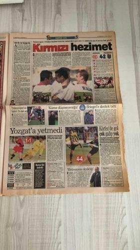 FOTOMAÇ SPOR GAZETESİ - TURKISH NEWSPAPER - DOĞUM GÜNÜ HEDİYESİ  - EKSİKSİZ TAM TAKIM GAZETE -8 NİSAN 2002 PAZARTESİ  RADU - MEHMET - ENVER - AYHAN - TÜMER - İLHAN - İBRAHİM - AHMET DURSUN - STAVRUM - EMRE - NECİP OLGUN - SERDAR BİLGİLİ - TURGAY CİNER - ZAFER YILDIRIM - NEVZAT DEMİR - AFFAN KEÇECİ - VAHAP HACIOĞLU - CHRISTOPH DAUM - CARLOS - RONALDO  CİMBOM’UN ALTIN YEDEĞİ - RADU VAR DELDİ - TEK KALE OYNADILAR - TÜMER VURDU KARTAL UÇTU - FORVET SUSKUN KALDI - SİSTEM AYNI DİZİLİŞ FARKLI - DAUM YOLU YARILADI - MAÇIN ADAMI TÜMER - SEN BURADA MIYDIN? - SONUNU ZOR GETİRDİ - MALATYA TARİHİ BİR GÜN YAŞADI - YARIŞA DEVAM  GALATASARAY - SAMSUNSPOR - BEŞİKTAŞ - MALATYASPOR - ANTALYASPOR - TRABZONSPOR - KOCAELİSPOR - ANKARAGÜCÜ - YOZGATSPOR - İSTANBULSPOR - DENİZLİSPOR - DİYARBAKIRSPOR - ÇAYKUR RİZESPOR - BURSASPOR - GAZİANTEPSPORRADU - HAKAN ŞÜKÜR - ENVER - AYHAN - TÜMER - İLHAN - İBRAHİM - AHMET DURSUN - STAVRUM - SERDAR BİLGİLİ - TURGAY CİNER - ZAFER YILDIRIM - NEVZAT DEMİR - AFFAN KEÇECİ - VA