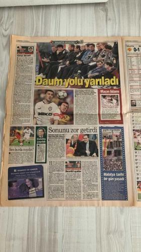 FOTOMAÇ SPOR GAZETESİ - TURKISH NEWSPAPER - DOĞUM GÜNÜ HEDİYESİ  - EKSİKSİZ TAM TAKIM GAZETE -8 NİSAN 2002 PAZARTESİ  RADU - MEHMET - ENVER - AYHAN - TÜMER - İLHAN - İBRAHİM - AHMET DURSUN - STAVRUM - EMRE - NECİP OLGUN - SERDAR BİLGİLİ - TURGAY CİNER - ZAFER YILDIRIM - NEVZAT DEMİR - AFFAN KEÇECİ - VAHAP HACIOĞLU - CHRISTOPH DAUM - CARLOS - RONALDO  CİMBOM’UN ALTIN YEDEĞİ - RADU VAR DELDİ - TEK KALE OYNADILAR - TÜMER VURDU KARTAL UÇTU - FORVET SUSKUN KALDI - SİSTEM AYNI DİZİLİŞ FARKLI - DAUM YOLU YARILADI - MAÇIN ADAMI TÜMER - SEN BURADA MIYDIN? - SONUNU ZOR GETİRDİ - MALATYA TARİHİ BİR GÜN YAŞADI - YARIŞA DEVAM  GALATASARAY - SAMSUNSPOR - BEŞİKTAŞ - MALATYASPOR - ANTALYASPOR - TRABZONSPOR - KOCAELİSPOR - ANKARAGÜCÜ - YOZGATSPOR - İSTANBULSPOR - DENİZLİSPOR - DİYARBAKIRSPOR - ÇAYKUR RİZESPOR - BURSASPOR - GAZİANTEPSPORRADU - HAKAN ŞÜKÜR - ENVER - AYHAN - TÜMER - İLHAN - İBRAHİM - AHMET DURSUN - STAVRUM - SERDAR BİLGİLİ - TURGAY CİNER - ZAFER YILDIRIM - NEVZAT DEMİR - AFFAN KEÇECİ - VA