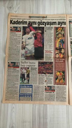 FOTOMAÇ SPOR GAZETESİ - TURKISH NEWSPAPER - DOĞUM GÜNÜ HEDİYESİ  - EKSİKSİZ TAM TAKIM GAZETE -14 NİSAN 2002 PAZAR  AYKUT KOCAMAN - OĞUZ ÇETİN - AZİZ YILDIRIM - SİNAN ENGİN - MUHİTTİN BOŞAT - AHMET DURSUN - JOHNSON - ANDERSSON - TAYFUR HAVUTÇU - LUCESCU - HASAN ŞAŞ - SUAT - BERKANT - FLEURQUIN - CANAYDIN - SEMİH HAZNEDAROĞLU - HİDAYET TÜRKOĞLU - TUGAY KERİMOĞLU - HAKAN ÜNSAL - TUNCAY ŞANLI - ARİF ERDEM - SAFFET - ORHAN ERDEMİR  KADER DERBİSİ - ALMANLAR FENER DEDİ - EN İYİ TAKIM GALATASARAY - DAUM KAYBEDERSE BİTER - SÜPER DERBİYE SÜPER KİTAPÇIK - RONALDO MÜJDESİ - CEYHUN OYNUYOR - 20 MİLYAR KAVGASI - MUHİTTİN BOŞAT DERBİYİ YÖNETECEK - G.SARAY’DA HASAN TAMAM, SUAT ZOR - LAY LAY LOM CANSUN - GALATASARAY’DA BORÇ GERÇEĞİ 54 MİLYON DOLAR - HAZNEDAROĞLU SEÇİMİ KAZANDI - FLEURQUIN: GERGİNİZ - ÜLKER İSRAİL’E GİTMİYOR - EFES PİLSEN URAL GREAT PERM’İ YENDİ - SACRAMENTO KINGS SERİYİ 9’A ÇIKARDI - TMOK ÖZEL ÖDÜLLERİ - BLACKBURN CHELSEA İLE BERABERE - G.SARAY İSTANBULSPOR’U 2-0 YENDİ - İNÖNÜ’DE SON D