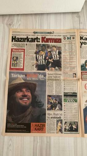 FOTOMAÇ SPOR GAZETESİ - TURKISH NEWSPAPER - DOĞUM GÜNÜ HEDİYESİ  - EKSİKSİZ TAM TAKIM GAZETE -15 NİSAN 2002 PAZARTESİ  SERHAT AKIN - AZİZ YILDIRIM - SİNAN ENGİN - HAKAN BAYRAKTAR - ÜMİT ÖZAT - İLHAN MANSIZ - CEYHUN - LUCESCU - HASAN ŞAŞ - SUAT - BERKANT - FLEURQUIN - VEDAT - TAMER BAYAR - YILDIRAY BAŞTÜRK - COULIBALY - MARADONA - HİDAYET TÜRKOĞLU - HAMZA YERLİKAYA - ŞEREF EROĞLU  DUR! FENER VAR - SERHAT’TAN İKİ GOL - DERBİDE 4 KIRMIZI KART - YILDIRIM 20 MİLYARLIK İDDİAYI KAZANDI - BEŞİKTAŞ POZİSYON BULAMADI - FOTOMAÇ EXTRA GELİYOR - YILDIRAY FENER’E Mİ GELİYOR? - COULIBALY’DEN OLAY SÖZLER - MARADONA’NIN GÖLGESİNDE KOKAİN - LUCESCU: ANKARAGÜCÜ’NÜ HAFİFE ALMAYIN - VEDAT’A BRAVO - GÜREŞTE HAMZA VE ŞEREF: BİZ EKOLÜZ - ARÇELİK ERDEMİR’İ YENDİ - ÜLKER KARŞIYAKA’YI DEVİRDİ - GALATASARAY TOKAT PLEVNE’YE YIKILDI - FERRARİ SAN MARİNO’DA DUBLE YAPTI - SACRAMENTO KINGS SERİYİ 9’A ÇIKARDI  FENERBAHÇE - BEŞİKTAŞ - GALATASARAY - TRABZONSPOR - ANKARAGÜCÜ - BURSA - DENİZLİSPOR - KOCAELİSPOR - GÖZTEPE -