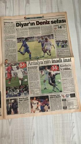 FOTOMAÇ SPOR GAZETESİ - TURKISH NEWSPAPER - DOĞUM GÜNÜ HEDİYESİ  - EKSİKSİZ TAM TAKIM GAZETE -15 NİSAN 2002 PAZARTESİ  SERHAT AKIN - AZİZ YILDIRIM - SİNAN ENGİN - HAKAN BAYRAKTAR - ÜMİT ÖZAT - İLHAN MANSIZ - CEYHUN - LUCESCU - HASAN ŞAŞ - SUAT - BERKANT - FLEURQUIN - VEDAT - TAMER BAYAR - YILDIRAY BAŞTÜRK - COULIBALY - MARADONA - HİDAYET TÜRKOĞLU - HAMZA YERLİKAYA - ŞEREF EROĞLU  DUR! FENER VAR - SERHAT’TAN İKİ GOL - DERBİDE 4 KIRMIZI KART - YILDIRIM 20 MİLYARLIK İDDİAYI KAZANDI - BEŞİKTAŞ POZİSYON BULAMADI - FOTOMAÇ EXTRA GELİYOR - YILDIRAY FENER’E Mİ GELİYOR? - COULIBALY’DEN OLAY SÖZLER - MARADONA’NIN GÖLGESİNDE KOKAİN - LUCESCU: ANKARAGÜCÜ’NÜ HAFİFE ALMAYIN - VEDAT’A BRAVO - GÜREŞTE HAMZA VE ŞEREF: BİZ EKOLÜZ - ARÇELİK ERDEMİR’İ YENDİ - ÜLKER KARŞIYAKA’YI DEVİRDİ - GALATASARAY TOKAT PLEVNE’YE YIKILDI - FERRARİ SAN MARİNO’DA DUBLE YAPTI - SACRAMENTO KINGS SERİYİ 9’A ÇIKARDI  FENERBAHÇE - BEŞİKTAŞ - GALATASARAY - TRABZONSPOR - ANKARAGÜCÜ - BURSA - DENİZLİSPOR - KOCAELİSPOR - GÖZTEPE -