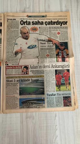 FOTOMAÇ SPOR GAZETESİ - TURKISH NEWSPAPER - DOĞUM GÜNÜ HEDİYESİ  - EKSİKSİZ TAM TAKIM GAZETE -17 NİSAN 2002 ÇARŞAMBA  HALUK ULUSOY - BÜLENT YAVUZ - SERDAR ÇAKIR - SERDAR BİLGİLİ - AZİZ YILDIRIM - YILDIRIM DEMİRÖREN - ABDURRAHİM ALBAYRAK - AYŞE HATUN ONAL - ÜMİT DAVALA - METİN TOKAT - ORHAN ERDEMİR - MUHİTTİN BOŞAT - EVREN DÖLEK - SERHAT AKIN - HAYDAR PINARCI - HALDUN DOMAÇ - KAZIM KANAT - İBRAHİM SETEN  UYANIK HALUK ULUSOY - MHK BAŞKANI BÜLENT YAVUZ’U GÖREVDEN ALMA PLANI - ULUSOY: “İSTİFA ETMEYECEĞİM” - SERDAR BİLGİLİ’DEN FEDERASYONA SERT ÇIKIŞ - AZİZ YILDIRIM: “UYARIM TEHDİTSE BUNU YİNE YAPARIM” - FEDERASYON VE HAKEMLERİN SKANDAL KARARLARI - ERDEMİR VE ALBAYRAK’IN AYŞE HATUN ONAL İLE GÖRÜLDÜĞÜ GECE - BEŞİKTAŞ’TA İLHAN MANSIZ’A SON UYARI - SİNAN ENGİN SEZON SONU BIRAKIYOR - EFFENBERG SEFERBERLİĞİ - SERHAT AKIN POSTERİ - BİZİM STADYUM REYTİNG REKORU KIRDI  FENERBAHÇE - BEŞİKTAŞ - GALATASARAY - TRABZONSPOR - SAMSUNSPOR - MHK - İSTANBULSPOR - MACCABI TEL AVİV - BAYERN MÜNİH