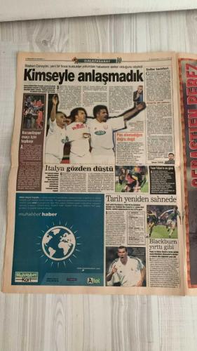 FOTOMAÇ SPOR GAZETESİ - TURKISH NEWSPAPER - DOĞUM GÜNÜ HEDİYESİ  - EKSİKSİZ TAM TAKIM GAZETE -24 NİSAN 2002 ÇARŞAMBA  AZİZ YILDIRIM - WERNER LORANT - SERDAR BİLGİLİ - YILDIRIM DEMİRÖREN - HÜSNÜ GÜRELİ - LUCECU - ÜMİT KARAN - SUAT - HASAN ŞAŞ - BÜLENT KORKMAZ - VEDAT - CAPONE - BATISTA - EFFENBERG - JANCKER - SONG - ALİ DÜRÜST - METE RAVBKH - CEM KANICA - MEHMET NAR - FİKRET ÜNLÜ - İLHAN CAVCAV - CEMAL AYDIN  AZİZ YILDIRIM: “YARIŞI İLK YARIDA KAYBETTİK” - FENERBAHÇE’NİN SEZON RÖNTGENİ - GALATASARAY ÇOK AVANTAJLI - FUTBOL HAYATTIR: 23 NİSAN’DA FİLİSTİNLİ ÇOCUKLAR FUTBOLLA NEFES ALDI - BEŞİKTAŞ’TA DAUM TARTIŞMASI - GALATASARAY’DA KIYIM VAR: FLOURQUIN, POREZ, GONNO, NİADE VE SERKAN GÖNDERİLİYOR - BÜLENT KORKMAZ VE SATİN DEVAM EDİYOR - MONDRAGON’UN FİYATI YÜKSEK - TRANSFER LİSTESİ ÇOK UZUN: YILMAZ, MEHMET NAR, CEM KANICA, TOLGA, OKAN, MARAT - EFFENBERG PLANI - PFDK’DAN CEZA YAĞDI: BEŞİKTAŞ’A 2 MİLYAR, FENERBAHÇE’YE 500 MİLYON - GALATASARAY TARAFTARI İZMİT’E AKACAK - SAKARYASPOR UMUTLU - ERZ