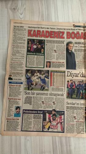 FOTOMAÇ SPOR GAZETESİ - TURKISH NEWSPAPER - DOĞUM GÜNÜ HEDİYESİ  - EKSİKSİZ TAM TAKIM GAZETE -25 NİSAN 2002 PERŞEMBE  CHRISTOPH DAUM - SERDAR BİLGİLİ - YILDIRIM DEMİRÖREN - HÜSNÜ GÜRELİ - SİNAN ENGİN - AZİZ YILDIRIM - WERNER LORANT - JOHNSON - YUSUF - ALİ GÜNEŞ - SERHAT AKIN - LAZETİÇ - BURAK ELMAS - MURAT (İSTANBULSPOR) - SADİTTİN SARAN - NİHAT ÖZDEMİR - HÜSEYİN KIVRIKOĞLU - MUSTAFA YANCI - CEMİL TURAN  DAUM’A YOL VERİLDİ - BEŞİKTAŞ YÖNETİMİ ALMAN HOCA İLE YOLLARI AYIRIYOR - BİLGİLİ FENER’E SAVAŞ AÇTI: YUSUF, JOHNSON, ALİ GÜNEŞ, SERHAT VE LAZETİÇ’E KANCA - İSTANBULSPORLU MURAT İÇİN G.SARAY VE BEŞİKTAŞ KARŞI KARŞIYA - FENER’E 4 SAMBACI: WASHINGTON, EULER, PAOLO SERGIO, LAS CLAUDIO, BETO - FENERBAHÇE’DEN ULUSOY’A MEYDAN OKUMA: “CEVAP VER” - ORGENERAL KIVRIKOĞLU: “FENER ŞAMPİYONLUĞU KENDİ HATASIYLA KAÇIRDI” - SERHAT’A AVRUPA’DAN TALİP ÇOK - BEYLERBEYİ’NE FENER FORMASI - LORANT: “SONUNA KADAR DEVAM” - FENERBAHÇE’DE GOL KRALLIĞI HASRETİ - RÜŞTÜ DÜNYANIN 1 NUMARASI - GALATASARAY’DA TRANSFER