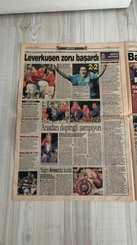 FOTOMAÇ SPOR GAZETESİ - TURKISH NEWSPAPER - DOĞUM GÜNÜ HEDİYESİ  - EKSİKSİZ TAM TAKIM GAZETE -25 NİSAN 2002 PERŞEMBE  CHRISTOPH DAUM - SERDAR BİLGİLİ - YILDIRIM DEMİRÖREN - HÜSNÜ GÜRELİ - SİNAN ENGİN - AZİZ YILDIRIM - WERNER LORANT - JOHNSON - YUSUF - ALİ GÜNEŞ - SERHAT AKIN - LAZETİÇ - BURAK ELMAS - MURAT (İSTANBULSPOR) - SADİTTİN SARAN - NİHAT ÖZDEMİR - HÜSEYİN KIVRIKOĞLU - MUSTAFA YANCI - CEMİL TURAN  DAUM’A YOL VERİLDİ - BEŞİKTAŞ YÖNETİMİ ALMAN HOCA İLE YOLLARI AYIRIYOR - BİLGİLİ FENER’E SAVAŞ AÇTI: YUSUF, JOHNSON, ALİ GÜNEŞ, SERHAT VE LAZETİÇ’E KANCA - İSTANBULSPORLU MURAT İÇİN G.SARAY VE BEŞİKTAŞ KARŞI KARŞIYA - FENER’E 4 SAMBACI: WASHINGTON, EULER, PAOLO SERGIO, LAS CLAUDIO, BETO - FENERBAHÇE’DEN ULUSOY’A MEYDAN OKUMA: “CEVAP VER” - ORGENERAL KIVRIKOĞLU: “FENER ŞAMPİYONLUĞU KENDİ HATASIYLA KAÇIRDI” - SERHAT’A AVRUPA’DAN TALİP ÇOK - BEYLERBEYİ’NE FENER FORMASI - LORANT: “SONUNA KADAR DEVAM” - FENERBAHÇE’DE GOL KRALLIĞI HASRETİ - RÜŞTÜ DÜNYANIN 1 NUMARASI - GALATASARAY’DA TRANSFER