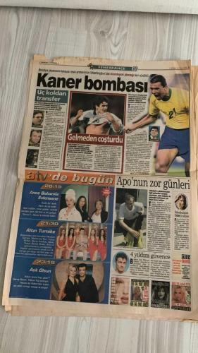 FOTOMAÇ SPOR GAZETESİ - TURKISH NEWSPAPER - DOĞUM GÜNÜ HEDİYESİ  - EKSİKSİZ TAM TAKIM GAZETE -28 NİSAN 2002 PAZAR  ARİEL ORTEGA - AZİZ YILDIRIM - RÜŞTÜ REÇBER - AYKUT KOCAMAN - RİDVAN DİLMEN - WERNER LORANT - SERDAR BİLGİLİ - HÜSNÜ GÜRELİ - YILDIRIM DEMİRÖREN - ÜMİT DAVALA - VOLKAN DEMİREL - İSMAİL GÜLDÜREN - CEM KARACA - MONDRAGON - HASAN ŞAŞ - SUAT - AYHAN AKMAN - CAPONE  BEKLE BENİ FENER: ORTEGA’DAN MESAJ - ARJANTİN’İN YENİ MARADONASI FENERBAHÇE’YE SICAK BAKIYOR - FENERBAHÇE’DEN TRANSFER ATAĞI: VOLKAN, İSMAİL GÜLDÜREN, CEM KARACA - ÜMİT DAVALA FENER’E YAKIN - GALATASARAY’IN YILDIZ GÜNÜ: KOCAELİ MAÇIYLA 15. ŞAMPİYONLUK VE 3. YILDIZ - BEŞİKTAŞ BASKETBOLDA ITÜ’YÜ EZDİ, ULKER’İN RAKİBİ OLDU - BEŞİKTAŞ SON İNÖNÜ MAÇINDA GÖZTEPE’YE YENİLDİ - SAMSUN LİGDE KALDI, ANTALYA DÜŞÜYOR - DİYARBAKIR VE MALATYA BERABERLİKLE HEDEFE ULAŞTI - TRABZONSPOR’UN UMUTLARI MUCİZELERE KALDI - FENERBAHÇE’NİN GOL KRALLIĞI HASRETİ: SON KRAL AYKUT KOCAMAN - RÜŞTÜ: “DÜNYANIN 1 NUMARASI”  FENERBAHÇE - GALATASARAY -