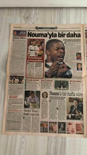 FOTOMAÇ SPOR GAZETESİ - TURKISH NEWSPAPER - DOĞUM GÜNÜ HEDİYESİ  - EKSİKSİZ TAM TAKIM GAZETE -30 NİSAN 2002 SALI  AZİZ YILDIRIM - ÜMİT DAVALA - SERDAR BİLGİLİ - YILDIRIM DEMİRÖREN - HÜSNÜ GÜRELİ - WERNER LORANT - JOHNSON - CEYHUN - LAZETİÇ - UCHE - NURİ - İLHAN CAVCAV - CEMAL AYDIN - MAHMUT USLU - SADİTTİN SARAN - NİHAT ÖZDEMİR - FARUK SARAÇ - AHMET ÇAKAR - DAVUT DİŞLİ - CEM YILMAZ - FATİH TERİM  AZİZ YILDIRIM ŞOV YAPACAK - FENERBAHÇE’DE 10 GÜNDE TRANSFER OPERASYONU - ÜMİT DAVALA İMZAYA KALDI - ORTEGA VE WASHINGTON HEDEFTE - GALATASARAY 15. ŞAMPİYONLUĞUNU İLAN ETTİ - ULTRASLAN’DAN ŞAMPİYONLUK KUTLAMASI - CEM YILMAZ’LI ESPRİLİ PANKARTLAR - FATİH TERİM’DEN ALTAYLI’YA SERT YANIT - LAZETİÇ VE UCHE VEDA ETTİ - GENÇLERBİRLİĞİ’NDEN OKAN İÇİN YENİ ATAK - JOHNSON İÇİN YUNAN BASININDAN PANATHINAIKOS İDDİASI - FENERBAHÇE’DEN ULUSOY’A SERT SORULAR - ATATÜRK’ÜN ZİYARETİNİN 84. YILDÖNÜMÜNDE “SARI ZEYBEK DEFİLESİ” - GALATASARAY’IN ŞAMPİYONLUK ŞÖLENİ SAMİ YEN’DE - MALATYA VE GENÇLERBİRLİĞİ BERABERLİKL