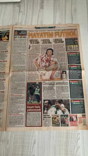 FOTOMAÇ SPOR GAZETESİ - TURKISH NEWSPAPER - DOĞUM GÜNÜ HEDİYESİ  - EKSİKSİZ TAM TAKIM GAZETE -2 MAYIS 2002 PERŞEMBE  AZİZ YILDIRIM - ÜMİT DAVALA - FATİH TERİM - MAHMUT USLU - ADRIANO GALLIANI - HAİM REVIVO - RIDVAN DİLMEN - WERNER LORANT - SADİTTİN SARAN - NİHAT ÖZDEMİR - ZEYNEP SABANCI - JOHNSON - CEYHUN - LAZETİÇ - UCHE - ANDERSSON - OKTAY DERELİOĞLU  TERİM’DEN FENER’E ÜMİT ÇALIMI - ÜMİT DAVALA TRANSFERİNDE GERİLİM - GALLIANI: “ÜMİT’İ 4 MİLYON DOLARA VERİRİZ” - MAHMUT USLU: “HER KONUDA ANLAŞTIK” - REVIVO’DAN ORTEGA’YA ÖVGÜ: “10 REVIVO EDER” - BREZİLYA’DA FENER RÜZGARI: WASHINGTON VE AİLTON GÜNDEMDE - RIDVAN DİLMEN: “ÖNEMLİ OLAN GOLCÜ” - FENERBAHÇE’DE TRANSFER OPERASYONU - LAZETİÇ VE UCHE VEDA EDİYOR - OKTAY DERELİOĞLU FORMDA OLDUĞUNDA TAKIMIN GÜCÜ - FENERBAHÇE’NİN HALKA AÇILMA PLANI: ZEYNEP SABANCI AÇIKLADI - BEŞİKTAŞ’TA HOCA ADAYLARI: LUCESCU, ROBER, FERNANDEZ  FENERBAHÇE - GALATASARAY - BEŞİKTAŞ - MİLAN - LEVERKUSEN - PANATHINAIKOS - BREZİLYA - SAMSUNSPOR - ANTALYASPOR - DİYARBAKIR