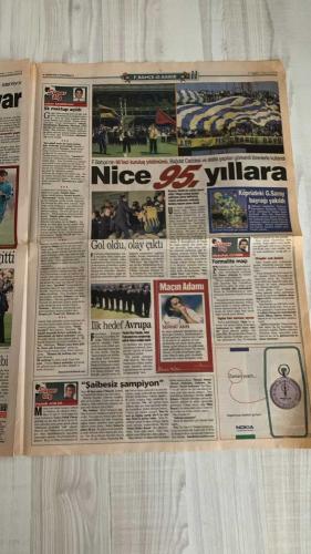 FOTOMAÇ SPOR GAZETESİ - TURKISH NEWSPAPER - DOĞUM GÜNÜ HEDİYESİ  - EKSİKSİZ TAM TAKIM GAZETE -5 MAYIS 2002 PAZAR  ARİF ERDEM - İLHAN MANSIZ - LUCESCU - SERGEN YALÇIN - AZİZ YILDIRIM - ARİEL ORTEGA - PARREIRA - RIDVAN DİLMEN - KENNET ANDERSSON - SERHAT AKIN - JOHNSON - ALİ GÜNEŞ - ABDULLAH ERCAN - METE RAZLIKLI - YAŞAR YALÇIN  GALATASARAY 15. ŞAMPİYONLUĞUNU İLAN ETTİ: YOZGATSPOR’U 5-0 YENEREK 3. YILDIZI TAKTI - ARİF ERDEM GOL KRALI OLDU, İLHAN’LA PAYLAŞTI - FLORYA VE ALİ SAMİ YEN’DE MUHTEŞEM KUTLAMALAR - FENERBAHÇE DİYARBAKIR’I 3-1 YENDİ: BERKAT (2) VE OKTAY’DAN GOLLER - ANDERSSON SON MAÇINDA GÖZYAŞLARIYLA VEDA ETTİ - SERHAT’TAN BAYERN MÜNİH’E REST - RÜŞTÜ MANCHESTER UNITED’A “EVET” DEDİ - FENERBAHÇE İÇ TRANSFERDE ALİ GÜNEŞ VE JOHNSON İLE İMZA ŞOV - ERGÜN PENBE TRANSFERİNDE FİYAT PAHALI BULUNDU, BEKLEMEDE - LUCESCU’NUN İNTİKAMI: SERGEN’İ BEŞİKTAŞ’A GÖTÜRME PLANI - RIDVAN DİLMEN: “AL NOUMA’YI BİTİR İŞİ” - FENERBAHÇE’NİN 95. YIL KUTLAMASI ŞÖLEN HAVASINDA GEÇTİ  GALATASARAY - FENERBAHÇE -
