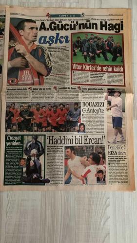 FOTOMAÇ SPOR GAZETESİ - TURKISH NEWSPAPER - DOĞUM GÜNÜ HEDİYESİ  - EKSİKSİZ TAM TAKIM GAZETE -7 MAYIS 2002 SALI  FATİH TERİM - ORHAN CANAYDIN - BURAK ELMAS - ÖZER SARACOĞLU - LUCESCU - AZİZ YILDIRIM - PARREIRA - WASHINGTON - ARİEL ORTEGA - RAPAIÇ - JOHNSON - ALİ GÜNEŞ - CEM KARACA - İSMAİL GÜLDÜREN - ABDULLAH ERCAN - SERGEN YALÇIN - PASCAL NOUMA - DAUM - HÜSNÜ GÜRELİ - YILDIRIM DEMİRÖREN  TERİM RESMEN DÖNDÜ: GALATASARAY’DA İMPARATOR DÖNEMİ BAŞLIYOR - LUCESCU GÖZYAŞLARIYLA VEDA ETTİ - PARREIRA: “WASHINGTON’A BEN KEFİLİM” - WASHINGTON 16 GOLLE GELİYOR - ORTEGA TRANSFERİ ASKIDA: RIVER PLATE ENGELİ - RAPAIÇ’TAN BOMBA AÇIKLAMA: “G.SARAY’I 20 PUAN GEÇMELİYDİK” - FENERBAHÇE İÇ TRANSFERDE ALİ GÜNEŞ VE JOHNSON İLE İMZA - İSMAİL GÜLDÜREN VE CEM KARACA BONSUZ TRANSFERİ BEKLİYOR - ABDULLAH ERCAN’IN DURUMU BELİRSİZ - BEŞİKTAŞ’TA LUCESCU VE SERGEN PLANI - PASCAL NOUMA İÇİN ISRAR SÜRÜYOR - DAUM MAHKEMEDEN 12 MİLYAR CEZAYLA KURTULDU - LORANT: “BAYERN’İ İSTİYORUM”  FENERBAHÇE - GALATASARAY - BEŞİKTAŞ -