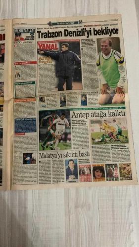 FOTOMAÇ SPOR GAZETESİ - TURKISH NEWSPAPER - DOĞUM GÜNÜ HEDİYESİ  - EKSİKSİZ TAM TAKIM GAZETE -10 MAYIS 2002 CUMA  AZİZ YILDIRIM - SADETTİN SARAN - ARİEL ORTEGA - GABRIEL BATISTUTA - FATİH TERİM - OKAN BURUK - NİHAT KAHVECİ - SERHAT AKIN - JOHNSON - ABDULLAH ERCAN - ALİ GÜNEŞ - LUCESCU - SERGEN YALÇIN - BÜLENT KORKMAZ - SUAT KAYA - ÜMİT DAVALA - MUSTAFA DENİZLİ  ORTEGA 10 GÜN SONRA KADIKÖY’DE - FENERBAHÇE’DEN NİHAT VE OKAN HAMLESİ - REAL SOCIEDAD: “NİHAT 5 MİLYON DOLAR” - TERİM’E RAĞMEN OKAN ALINACAK - JOHNSON İMZALADI, SERHAT KALIYOR - ABDULLAH ERCAN: “35 YAŞIMA KADAR FENER’DEYİM” - ALİ GÜNEŞ HEDEF BÜYÜTTÜ: “MİLLİ TAKIMDA BANKO OLACAĞIM” - YUSUF: “ARTIK SADECE FUTBOLU DÜŞÜNECEĞİM” - FENERBAHÇE UEFA FİNALİ İÇİN KADIKÖY’Ü ZORLUYOR - GALATASARAY’DA TERİM’LE İÇ TRANSFER: BÜLENT, SUAT VE ÜMİT DAVALA İMZALADI - BEŞİKTAŞ’TA LUCESCU VE SERGEN GÜNDEMDE - TRABZONSPOR’DA DENİZLİ SESLERİ  FENERBAHÇE - GALATASARAY - BEŞİKTAŞ - REAL SOCIEDAD - PARMA - RIVER PLATE - ROMA - FLORENTINA - MİLAN - TRABZO