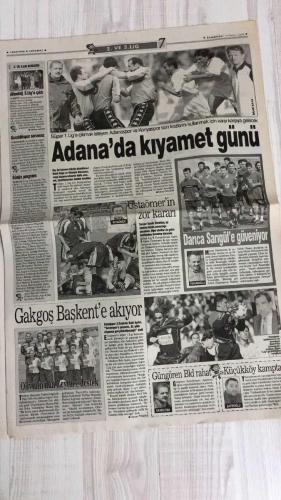FOTOMAÇ SPOR GAZETESİ - TURKISH NEWSPAPER - DOĞUM GÜNÜ HEDİYESİ  - EKSİKSİZ TAM TAKIM GAZETE -18 MAYIS 2002 CUMARTESİ  AZİZ YILDIRIM - NİHAT ÖZDEMİR - ARİEL ORTEGA - ALMEYDA - WASHINGTON - SERGEN YALÇIN - AHMET DURSUN - YILDIRIM DEMİRÖREN - LUCESCU - MONDRAGON - VALDSON - PAULO SERGIO - BÜLENT AKIN - MURAT ERDOĞAN - RÜŞTÜ REÇBER - UCHE - ANDERSSON - LAZETİÇ - SİMAO - RAPAIÇ - HINCAL ULUÇ - ORHAN CANAYDIN  ALMEYDA DA BİTTİ: FENERBAHÇE PARMA’NIN ARJANTİN YILDIZI İLE ANLAŞTI - ORTEGA VE WASHINGTON İLE MUHTEŞEM KADRO - BEŞİKTAŞ’TA MONDRAGON KRİZİ: “G.SARAY İSTİYORSA BİZDEN ALABİLİR” - LUCESCU: “BEN TÜRKİYE’NİN BİR NUMARASIYIM” - BEŞİKTAŞ’A 3 BREZİLYALI ADAY - SERGEN VE AHMET DURSUN ARASINDA 10 NUMARA KAVGASI - GALATASARAY’DA TERİM BELÇİKA, BREZİLYA VE İTALYA’DA OYUNCU ARIYOR - G.SARAY’IN GÜNDEMİNDE BOGHOSSIAN VE NANNI - FENERBAHÇE’DE ŞİRKETLEŞME VE BORSA HAMLESİ - BEŞİKTAŞ’TA SERDAR TOPRAKTEPE İMZAYA HAZIR - LUCESCU: “BÜLENT AKIN’I BEŞİKTAŞ’TA GÖRMEK İSTERİM” - HINCAL ULUÇ’TAN GALATASARAY