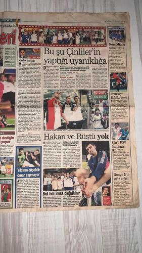 FOTOMAÇ SPOR GAZETESİ - TURKISH NEWSPAPER - DOĞUM GÜNÜ HEDİYESİ  - EKSİKSİZ TAM TAKIM GAZETE -20 MAYIS 2002 PAZARTESİ  AZİZ YILDIRIM - ORTEGA - ALMEYDA - WASHINGTON - NİHAT ÖZDEMİR - SADETTİN SARAN - FATİH TERİM - AMBROSINI - EMRE BELÖZOĞLU - OKAN BURUK - HAKAN ÜNSAL - HAKAN ŞÜKÜR - SERGEN YALÇIN - YILDIRIM DEMİRÖREN - HÜSNÜ GÜRELİ - ÖZHAN CANAYDIN - BÜLENT KORKMAZ - SUAT KAYA - ÜMİT KARAN - HASAN ŞAŞ - ARİF ERDEM  HAFTAYA BİTECEK: YILDIRIM ORTEGA VE ALMEYDA İÇİN KESİN KONUŞTU - “FENERBAHÇE DÜNYA KULÜBÜ OLACAK” - GALATASARAY’DA AMBROSINI ISRARI: TERİM KİRALAMA FORMÜLÜNÜ ZORLUYOR - INTER’DEN OKAN VE EMRE İÇİN TEMASLAR - HAKAN ÜNSAL VE HAKAN ŞÜKÜR GERİ DÖNMEYE SICAK BAKIYOR - BEŞİKTAŞ’TA SÜPER KARTAL OPERASYONU: MONDRAGON, NOUMA VE LOZANO GÜNDEMDE - SERGEN: “PEŞİMİ BIRAKIN, ARTIK BEŞİKTAŞ’TAYIM” - ALTAY SÜPER LİG’E DÖNDÜ - EL GRAFICO ANKETİ: TÜRKİYE SÜRPRİZ YAPACAK, BREZİLYA ÇÖKECEK - ŞENOL GÜNEŞ: “BAŞARI BİZE ÇOK YAKIN” - KOMBİNE BİLETLER HAZİRAN’DA SATIŞA ÇIKIYOR - ÖZHAN CANAYDIN: “HER