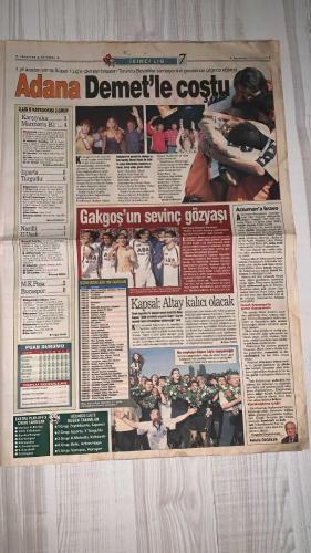 FOTOMAÇ SPOR GAZETESİ - TURKISH NEWSPAPER - DOĞUM GÜNÜ HEDİYESİ  - EKSİKSİZ TAM TAKIM GAZETE -20 MAYIS 2002 PAZARTESİ  AZİZ YILDIRIM - ORTEGA - ALMEYDA - WASHINGTON - NİHAT ÖZDEMİR - SADETTİN SARAN - FATİH TERİM - AMBROSINI - EMRE BELÖZOĞLU - OKAN BURUK - HAKAN ÜNSAL - HAKAN ŞÜKÜR - SERGEN YALÇIN - YILDIRIM DEMİRÖREN - HÜSNÜ GÜRELİ - ÖZHAN CANAYDIN - BÜLENT KORKMAZ - SUAT KAYA - ÜMİT KARAN - HASAN ŞAŞ - ARİF ERDEM  HAFTAYA BİTECEK: YILDIRIM ORTEGA VE ALMEYDA İÇİN KESİN KONUŞTU - “FENERBAHÇE DÜNYA KULÜBÜ OLACAK” - GALATASARAY’DA AMBROSINI ISRARI: TERİM KİRALAMA FORMÜLÜNÜ ZORLUYOR - INTER’DEN OKAN VE EMRE İÇİN TEMASLAR - HAKAN ÜNSAL VE HAKAN ŞÜKÜR GERİ DÖNMEYE SICAK BAKIYOR - BEŞİKTAŞ’TA SÜPER KARTAL OPERASYONU: MONDRAGON, NOUMA VE LOZANO GÜNDEMDE - SERGEN: “PEŞİMİ BIRAKIN, ARTIK BEŞİKTAŞ’TAYIM” - ALTAY SÜPER LİG’E DÖNDÜ - EL GRAFICO ANKETİ: TÜRKİYE SÜRPRİZ YAPACAK, BREZİLYA ÇÖKECEK - ŞENOL GÜNEŞ: “BAŞARI BİZE ÇOK YAKIN” - KOMBİNE BİLETLER HAZİRAN’DA SATIŞA ÇIKIYOR - ÖZHAN CANAYDIN: “HER