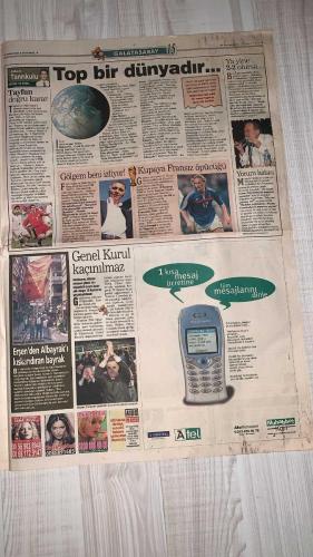 FOTOMAÇ SPOR GAZETESİ - TURKISH NEWSPAPER - DOĞUM GÜNÜ HEDİYESİ  - EKSİKSİZ TAM TAKIM GAZETE -23 MAYIS 2002 PERŞEMBE  AZİZ YILDIRIM - ORTEGA - ALMEYDA - WASHINGTON - SERGEN YALÇIN - AHMET DURSUN - YILDIRIM DEMİRÖREN - HÜSNÜ GÜRELİ - İBRAHİM ALTINSAY - ALİ DÜRÜST - OZHAN CANAYDIN - METE RAZLIKLI - MONDRAGON - MEYRIEU - PASCAL NOUMA - TAYFUN KORKUT - ŞENOL GÜNEŞ - HASAN ŞAŞ - HAKAN ŞÜKÜR - EMRE BELÖZOĞLU - OKAN BURUK - VITALI KUTUZOV - DJALMINHA - CARSTEN JANCKER - NUNO GOMES - BÜLENT TULUN  AZİZ YILDIRIM’I AĞLATTILAR: ŞİRKETLEŞME TANITIMINDA ÜYELERDEN BÜYÜK DESTEK - BEŞİKTAŞ MONDRAGON’U RESMEN ALDI: “ASLAN DEĞİL KARTAL” - BEŞİKTAŞ AYRICA MEYRIEU’YU KİRALADI - GALATASARAY’DA KALE KRİZİ: TERİM PLETIKOSA’YA YÖNELDİ - BEŞİKTAŞ NOUMA İÇİN MASADA: “ÜÇÜNCÜ GOLÜ ATACAĞIZ” - SERGEN: “ARTIK BEŞİKTAŞ’TAYIM, PEŞİMİ BIRAKIN” - GALATASARAY’IN 5 GÖZDESİ: DJALMINHA, JANCKER, KUTUZOV, NUNO GOMES, NANNI - TERİM: “AMBROSINI OLACAK” - CANAYDIN: “HER GALATASARAYLI 100 EURO BAĞIŞ YAPARSA DÜNYA TAKIMI OLURUZ”