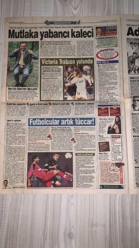 FOTOMAÇ SPOR GAZETESİ - TURKISH NEWSPAPER - DOĞUM GÜNÜ HEDİYESİ  - EKSİKSİZ TAM TAKIM GAZETE -29 MAYIS 2002 ÇARŞAMBA  AZİZ YILDIRIM - ALİ YILDIRIM - ORTEGA - ALMEYDA - WASHINGTON - SERGEN YALÇIN - AHMET DURSUN - YILDIRIM DEMİRÖREN - HÜSNÜ GÜRELİ - İBRAHİM ALTINSAY - ALİ DÜRÜST - OZHAN CANAYDIN - MONDRAGON - OSCAR CORDOBA - PASCAL NOUMA - EMRE BELÖZOĞLU - OKAN BURUK - HAKAN ŞÜKÜR - YILDIRAY BAŞTÜRK - LUCIO - MUSTAFA DENİZLİ - RAPAIÇ - SERGI - KHLESTOV - HAKAN BİLAL KUTLUALP - PABLO COSANTINA  CİMBOM’DA SERGI SESLERİ: TERİM, BARCELONA’NIN SOL KANAT OYUNCUSU SERGI İLE ANLAŞTI - GALATASARAY EMRE VE OKAN’I SİLDİ: “TARİHİ YASAK” - MUSTAFA DENİZLİ: “TÜRKİYE SÜRPRİZ TAKIM OLMAZ, KUPAYI ALABİLİR” - BEŞİKTAŞ MONDRAGON’U ALAMADI, CORDOBA İLE ANLAŞTI - PASCAL NOUMA İMZAYA HAZIR - FENERBAHÇE ORTEGA FORMASINI SATIŞA SUNDU, YOĞUN İLGİ VAR - ORTEGA VE ALMEYDA İÇİN ALİ YILDIRIM JAPONYA’YA GİDİYOR - ORTEGA’NIN MENAJERİ OLDUĞUNU İDDİA EDEN PABLO COSANTINA GERİLİM YARATTI, FENERBAHÇE: “BON-SERVİSİ ALDIK,