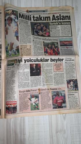 FOTOMAÇ SPOR GAZETESİ - TURKISH NEWSPAPER - DOĞUM GÜNÜ HEDİYESİ  - EKSİKSİZ TAM TAKIM GAZETE -30 MAYIS 2002 PERŞEMBE  AZİZ YILDIRIM - ALİ YILDIRIM - ORTEGA - ALMEYDA - WASHINGTON - SERGEN YALÇIN - AHMET DURSUN - YILDIRIM DEMİRÖREN - HÜSNÜ GÜRELİ - İBRAHİM ALTINSAY - ALİ DÜRÜST - OZHAN CANAYDIN - MONDRAGON - PASCAL NOUMA - BURAK ELMAS - OSCAR CORDOBA - ZAGO - HAKAN ŞÜKÜR - EMRE BELÖZOĞLU - OKAN BURUK - YILDIRAY BAŞTÜRK - LUCIO - MUSTAFA DENİZLİ - ŞENOL GÜNEŞ - SCOLARI - OKTAY DERELİOĞLU  NOUMA KAVGASI: GALATASARAY BURAK ELMAS İLE ANLAŞMAYI DUYURDU, BEŞİKTAŞ’A BÜYÜK DARBE - BEŞİKTAŞ CORDOBA VE ZAGO’YU RENKLERİNE BAĞLADI - GALATASARAY DERGİSİ TANITILDI: “TEK BÜYÜK, ÜÇ YILDIZ” - ORTEGA GARANTİ VERDİ: “SÖZÜMÜN ERİYİM” - ALMEYDA İÇİN SON TARİH 2 HAZİRAN - FENERBAHÇE ORTEGA FORMASINA YOĞUN İLGİ: İKİ GÜNDE 500 SATIŞ - ŞENOL GÜNEŞ: “BREZİLYA FAVORİ AMA ESAS FİNAL KOSTA RİKA’YLA” - BREZİLYA TEKNİK DİREKTÖRÜ SCOLARI: “TÜRKLER ÇİN ORDUSU GİBİ PRES YAPIYOR” - MUSTAFA DENİZLİ: “TÜRKİYE SÜRPRİZ TAKIM