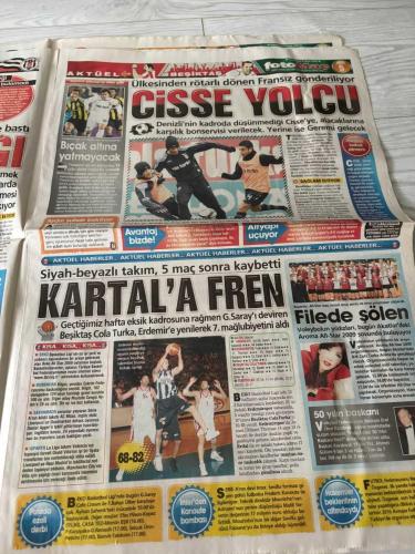 FOTOMAÇ SPOR GAZETESİ - TURKISH NEWSPAPER - DOĞUM GÜNÜ HEDİYESİ  - EKSİKSİZ TAM TAKIM GAZETE - 3 OCAK 2009 SAYI:39 - NOBRE MUSTAFA DENIZLI BOBO YILDIRIM DEMIRÖREN YILDIRAY BAŞTÜRK BORISLAV JOVANOVIC IBRAHIM TORAMAN DELGADO AYDIN FATIH DOGAN - SÖZLEŞMEMİ UZATALIM ARTIK BESIKTAS GÜNLÜĞÜ RESMEN GITTILER SATILIK SAMBACI YILDIRAY ATAGI TORAMAN MÜJDESI 2009'DA YENI SAYFA AÇACAĞIZ - BESIKTAS GAZIANTEP BÜYÜKŞEHIR BELEDIYESI GAZIANTEP SPOR GALATASARAY ESKISEHIRSPOR PENDIKSPOR KÜÇÜKKÖY CADBURY KENT ENGELLI YILDIZLAR - BESIKTAS 2-1 GALATASARAY